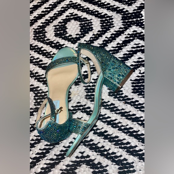 Betsey Johnson Blue Rhinestone Heels 💙 - Picture 1 of 4